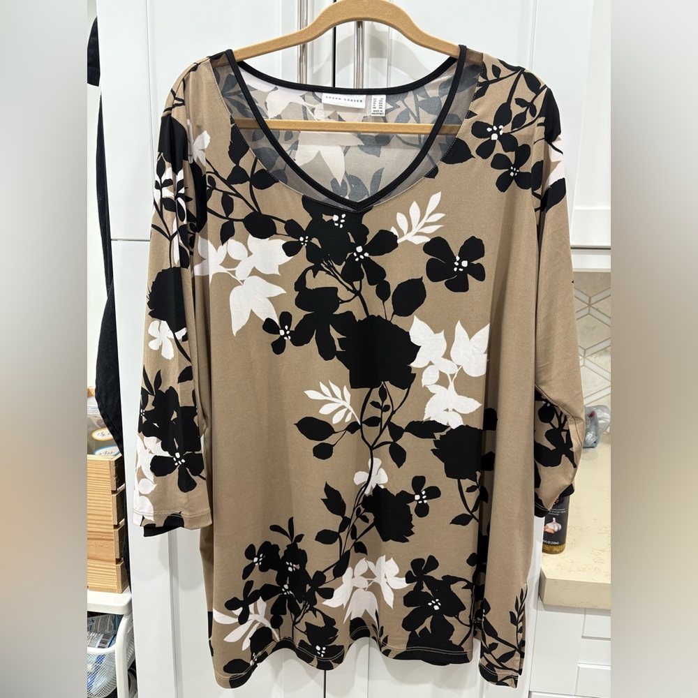 Susan Graver Elbow Sleeve Tunic